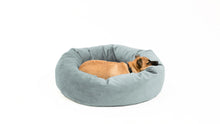Load image into Gallery viewer, Royal Pet Bed