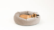 Load image into Gallery viewer, Royal Pet Bed